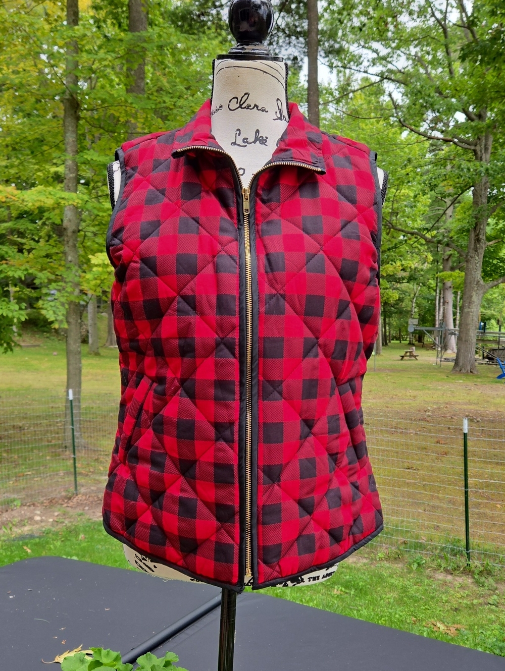 dee elle Red and Black Buffalo Plaid Quilted Puffer Vest